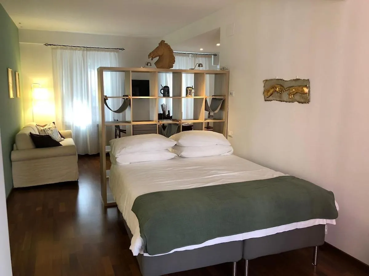 See The Magic Of Venice From A Cute Loft 0*,  إيطاليا